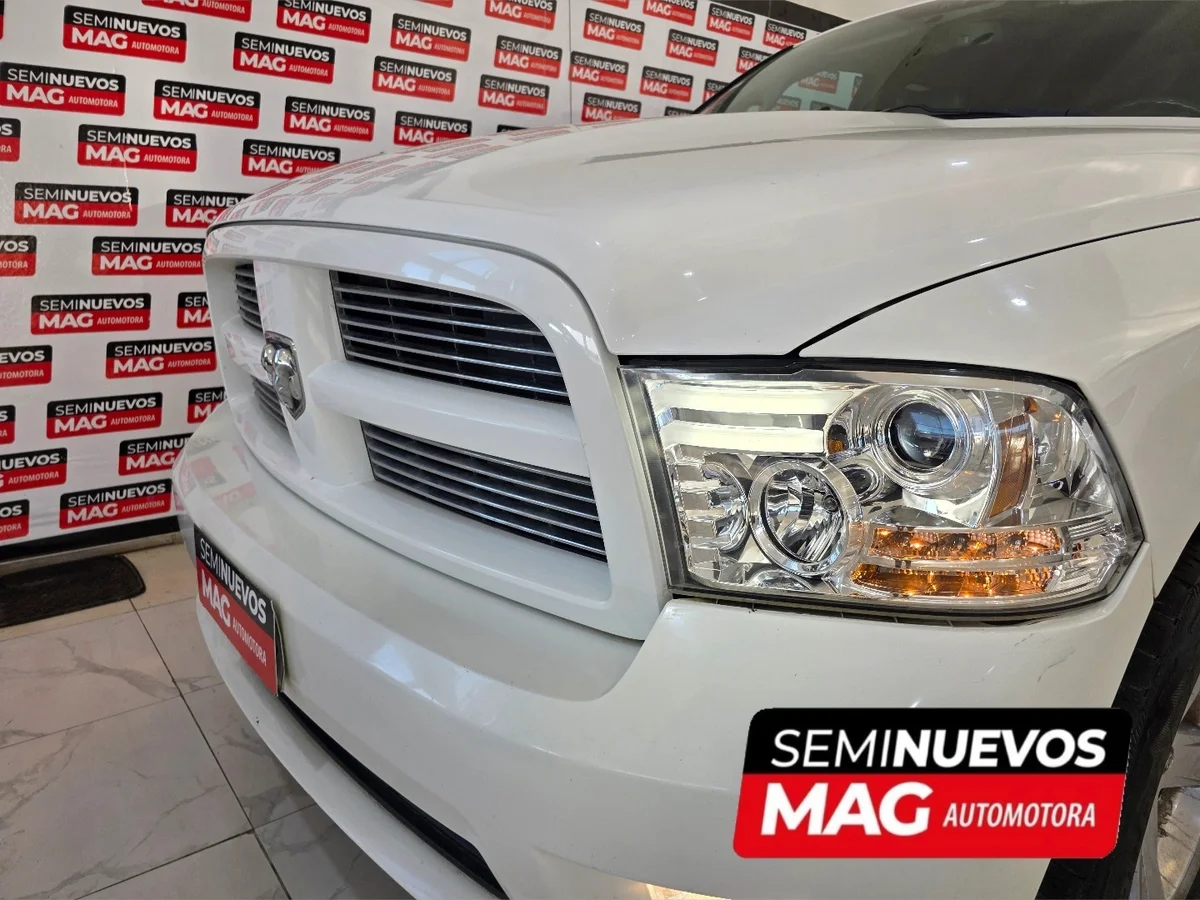 DODGE NEW RAM 1500 SPORT 4X4 5.7 AUT 4WD HEMI AT 4P 2012