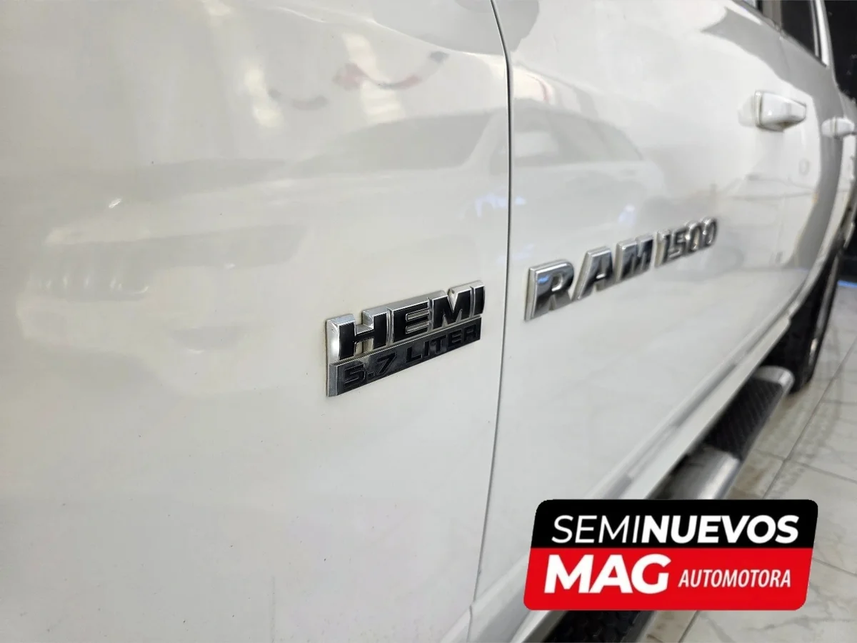 DODGE NEW RAM 1500 SPORT 4X4 5.7 AUT 4WD HEMI AT 4P 2012