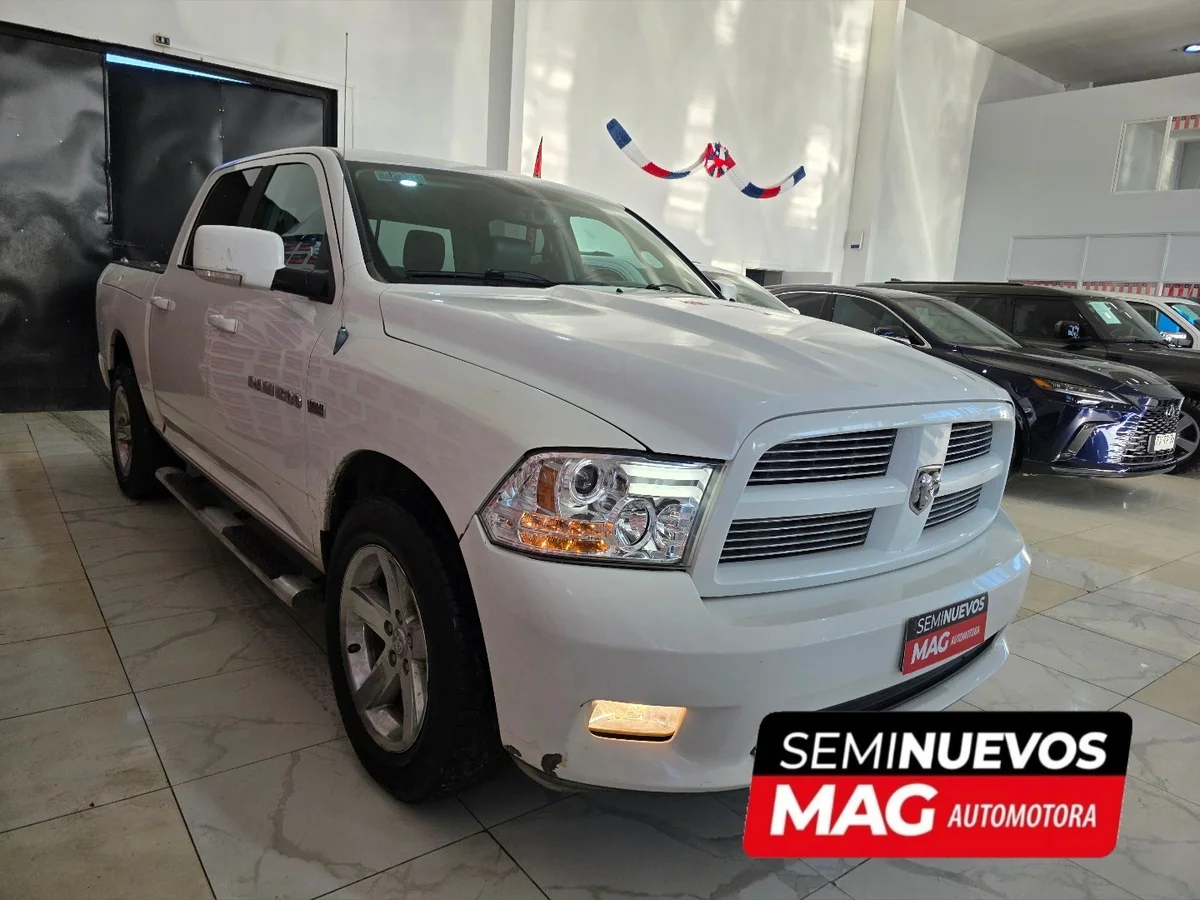 DODGE NEW RAM 1500 SPORT 4X4 5.7 AUT 4WD HEMI AT 4P 2012