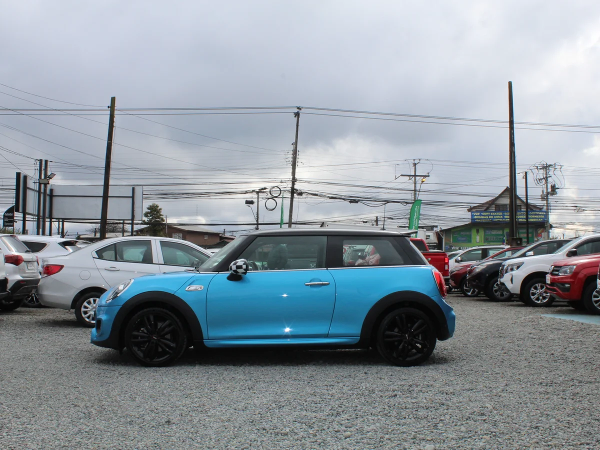 MINI Cooper S 2.0 2019 - Miniatura 11