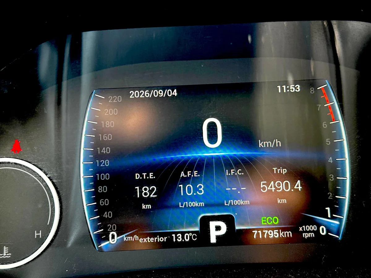 Chery Tiggo 8 — foto 8 de 12
