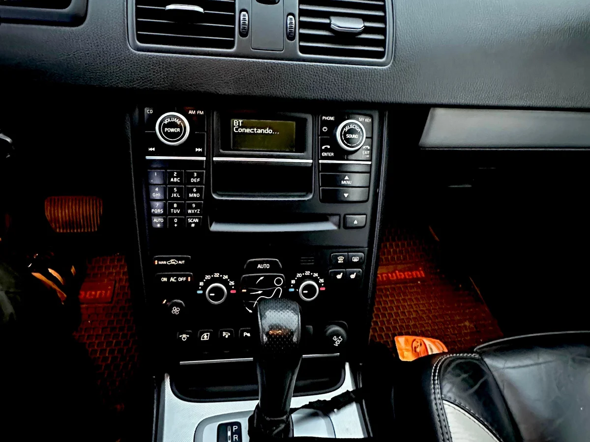 Volvo Xc90 R-Desing — foto 7 de 13