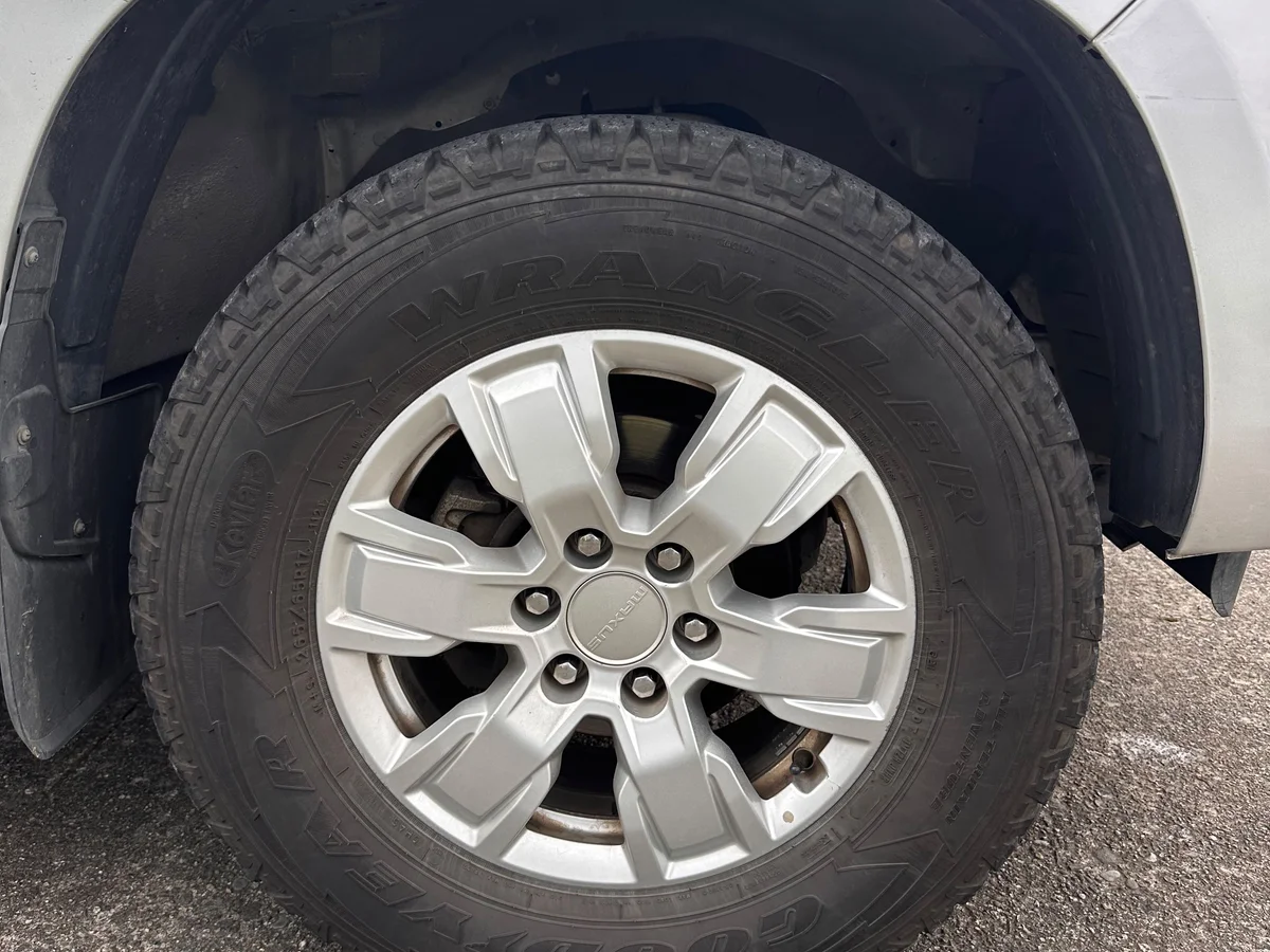 MAXUS T60 2.0 SC DX AT 4X4 DIESEL 2021 - Miniatura 11