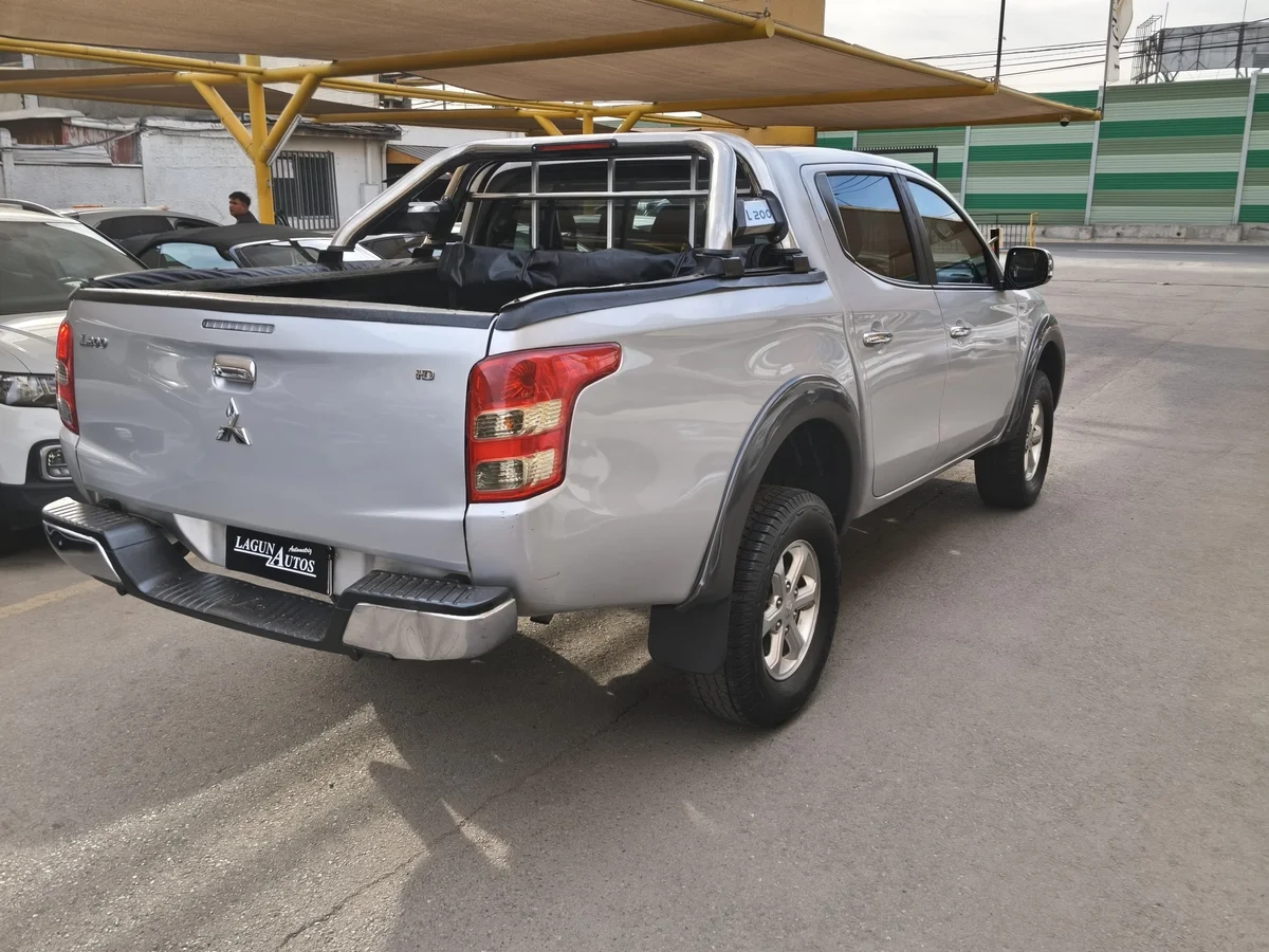 MITSUBISHI L200 KATANA CR 2.4 2017 - Miniatura 6