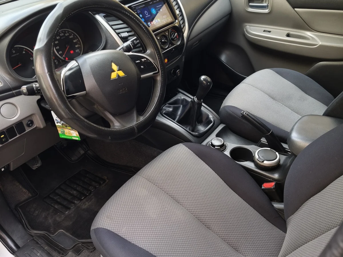 MITSUBISHI L200 KATANA CR 2.4 2017 - Miniatura 9