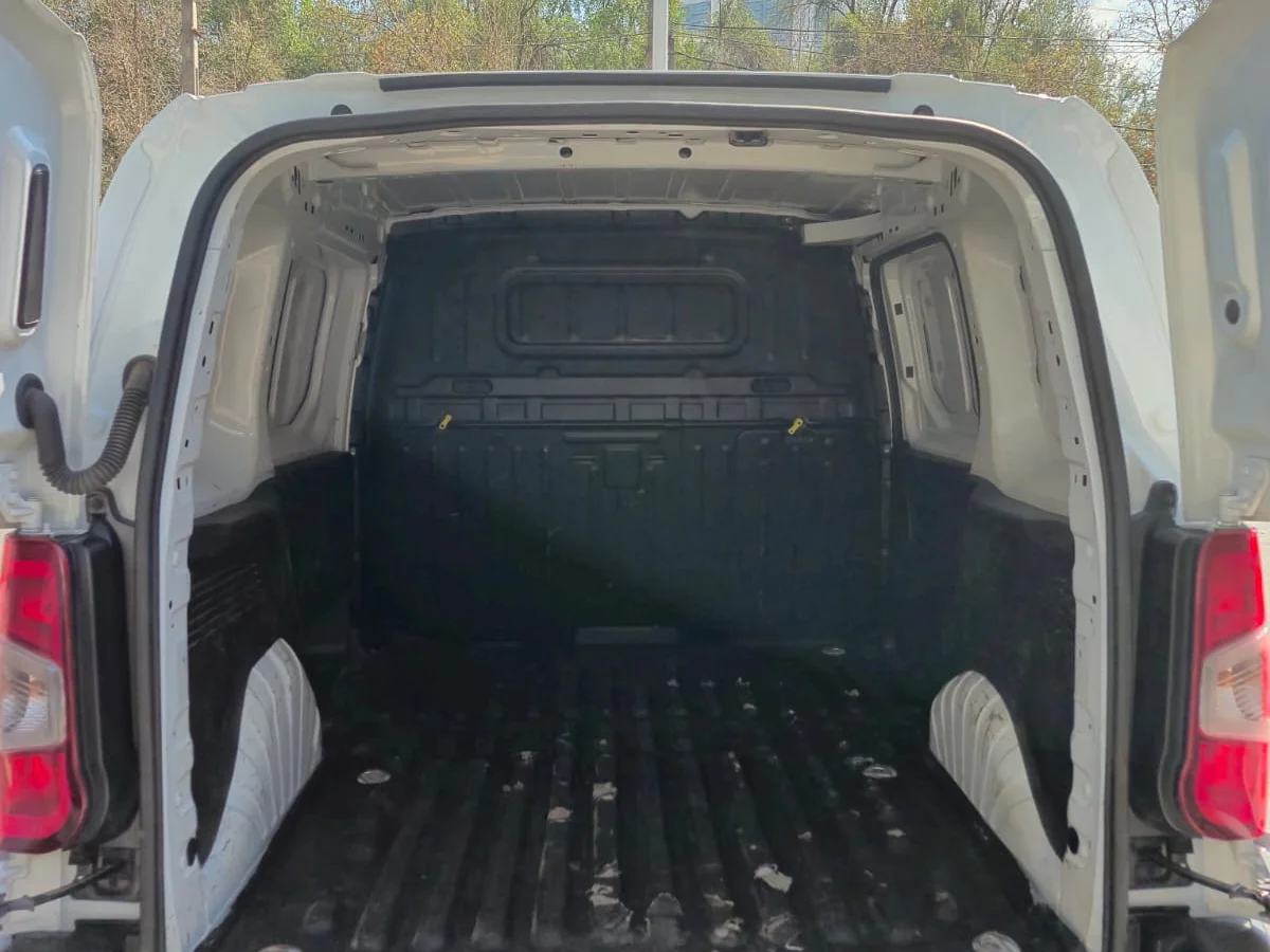CITROËN BERLINGO 1.5 BLUEHDI 2025 - Miniatura 15