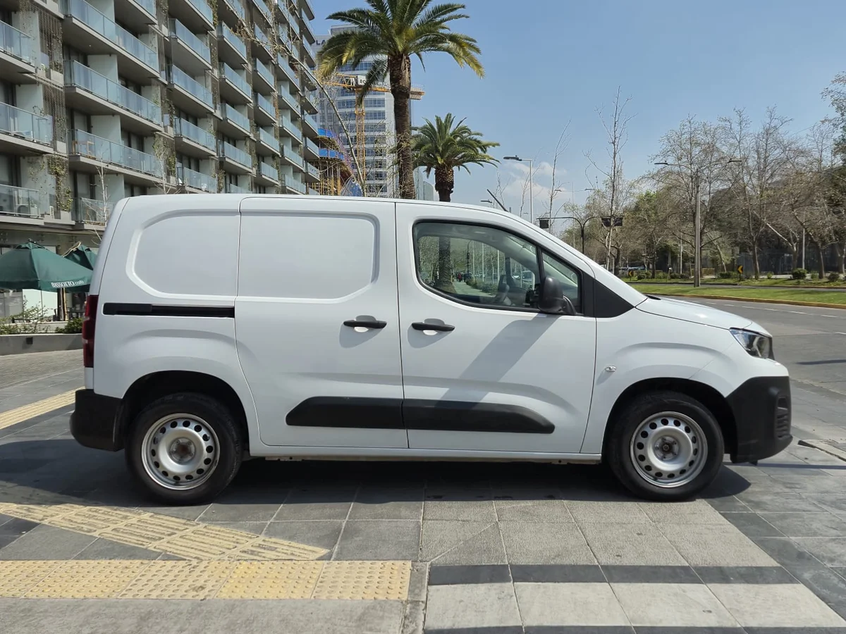 PEUGEOT Partner L1 BLUE HDI 100 1.5 2023