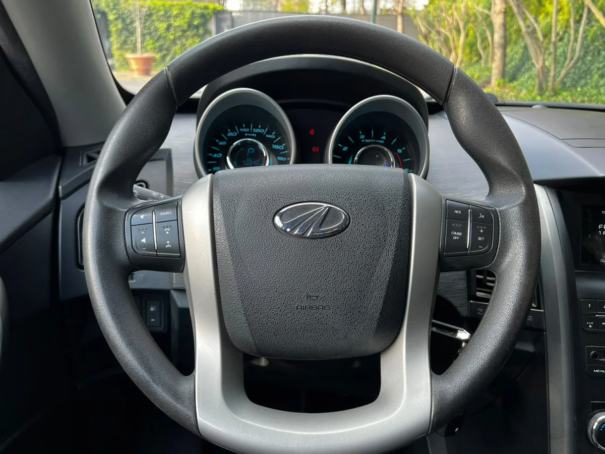 MAHINDRA XUV 500 2.2L BENCINA 4X2 AUT AÑO 2019 - Miniatura 15