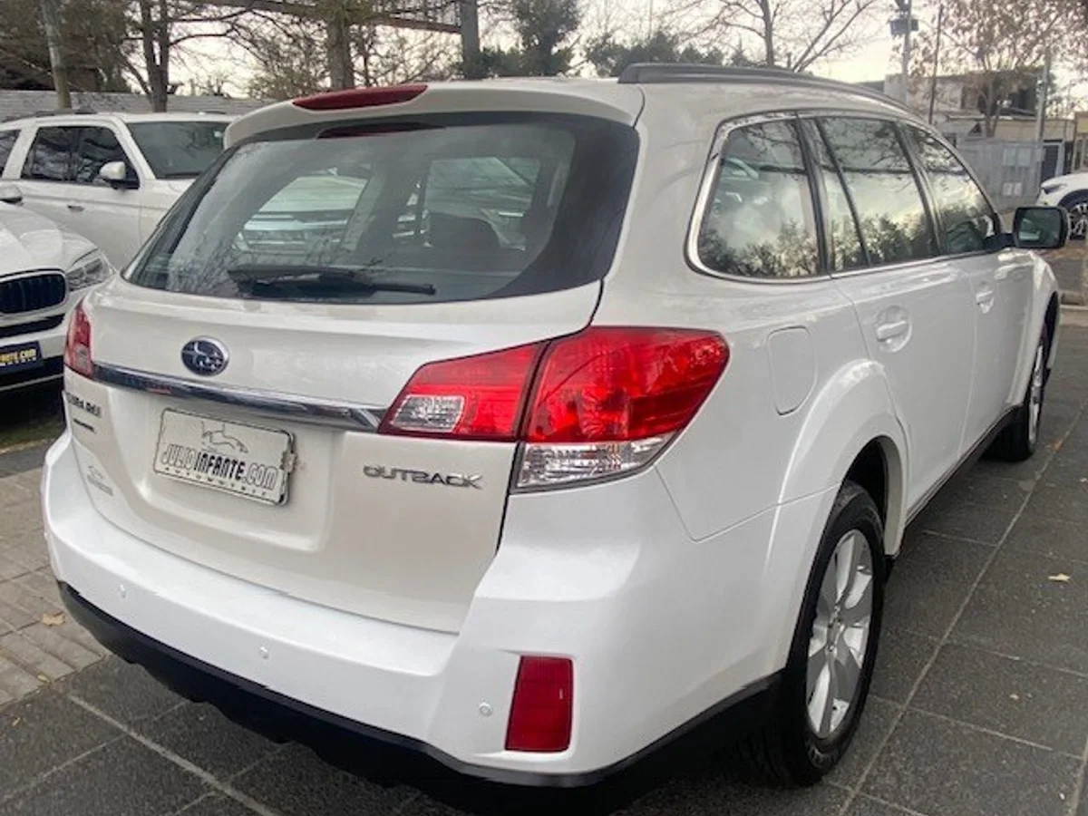 SUBARU OUTBACK 2.5 AWD 2010 - Miniatura 2