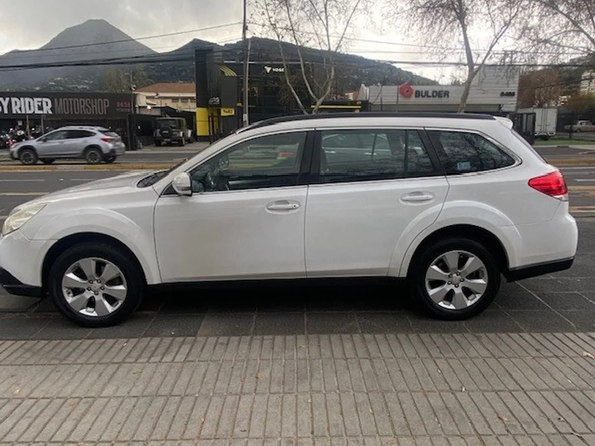SUBARU OUTBACK 2.5 AWD 2010 - Miniatura 8