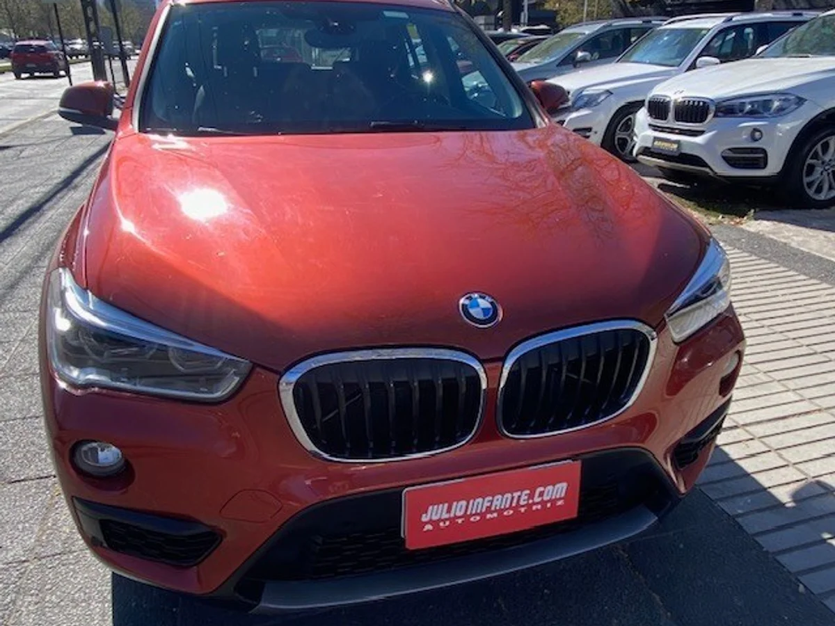 BMW X1 SDrive18D 2.0 AUT 2019 - Miniatura 5