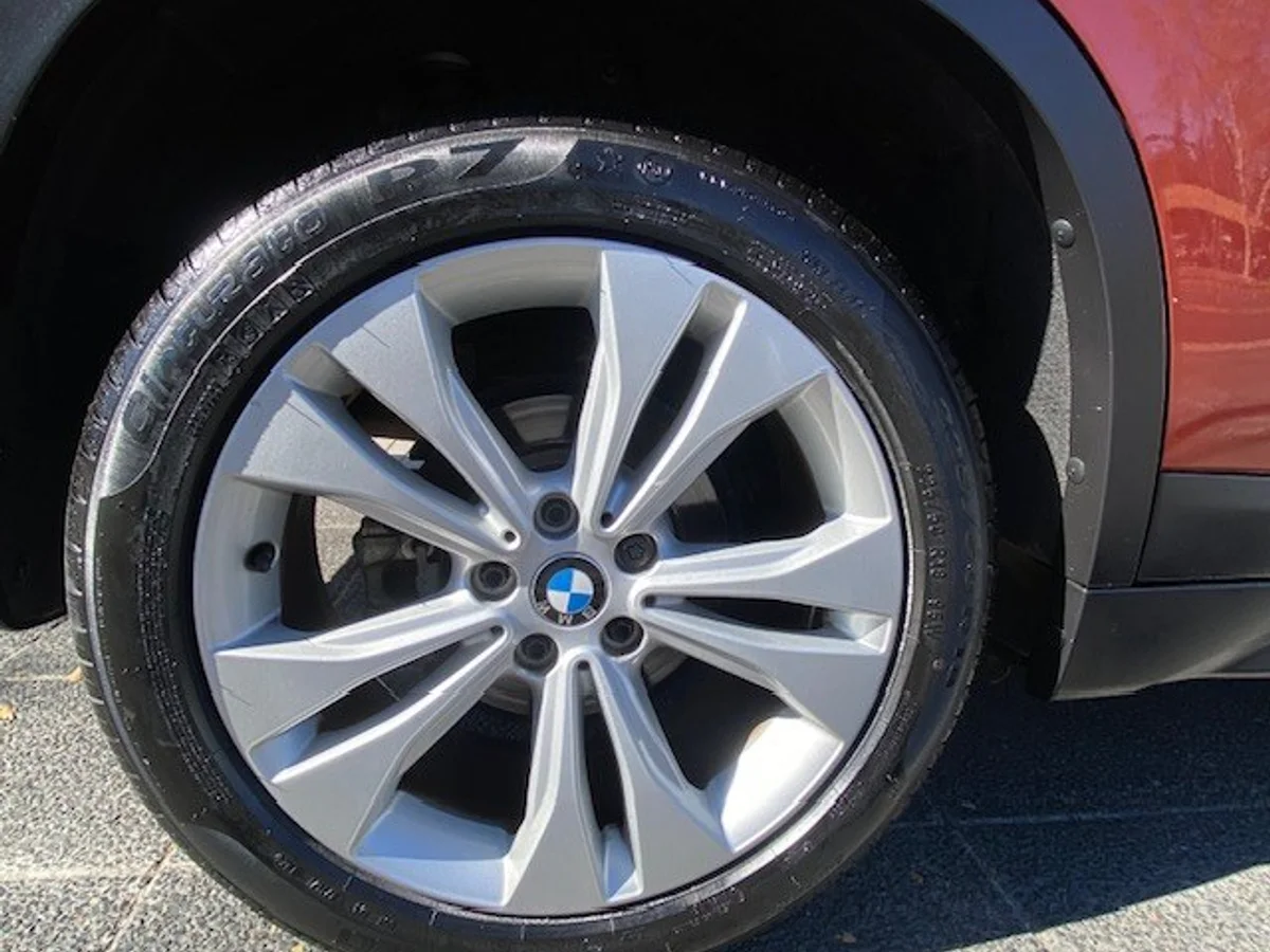 BMW X1 SDrive18D 2.0 AUT 2019 - Miniatura 11