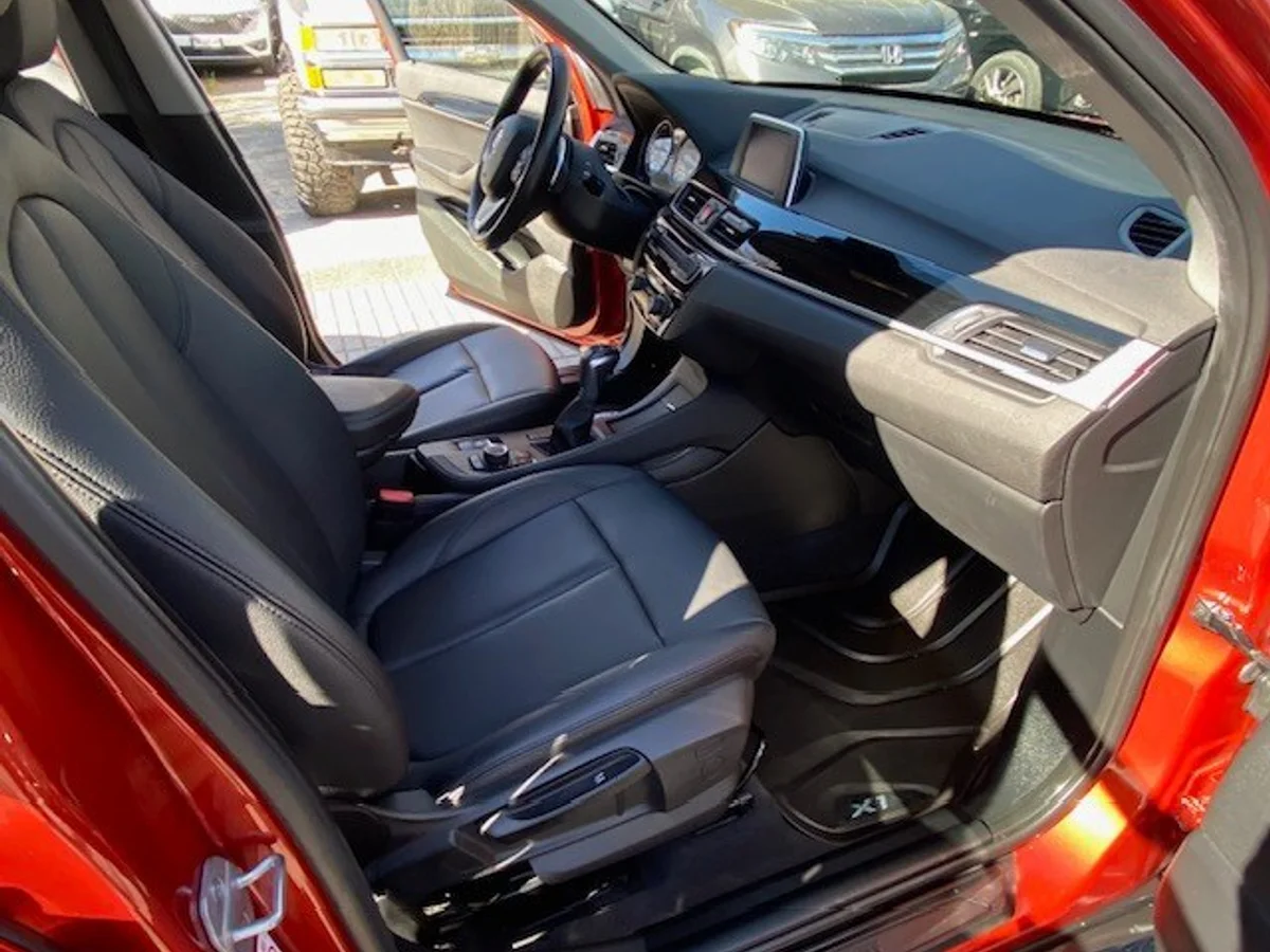 BMW X1 SDrive18D 2.0 AUT 2019 - Miniatura 12