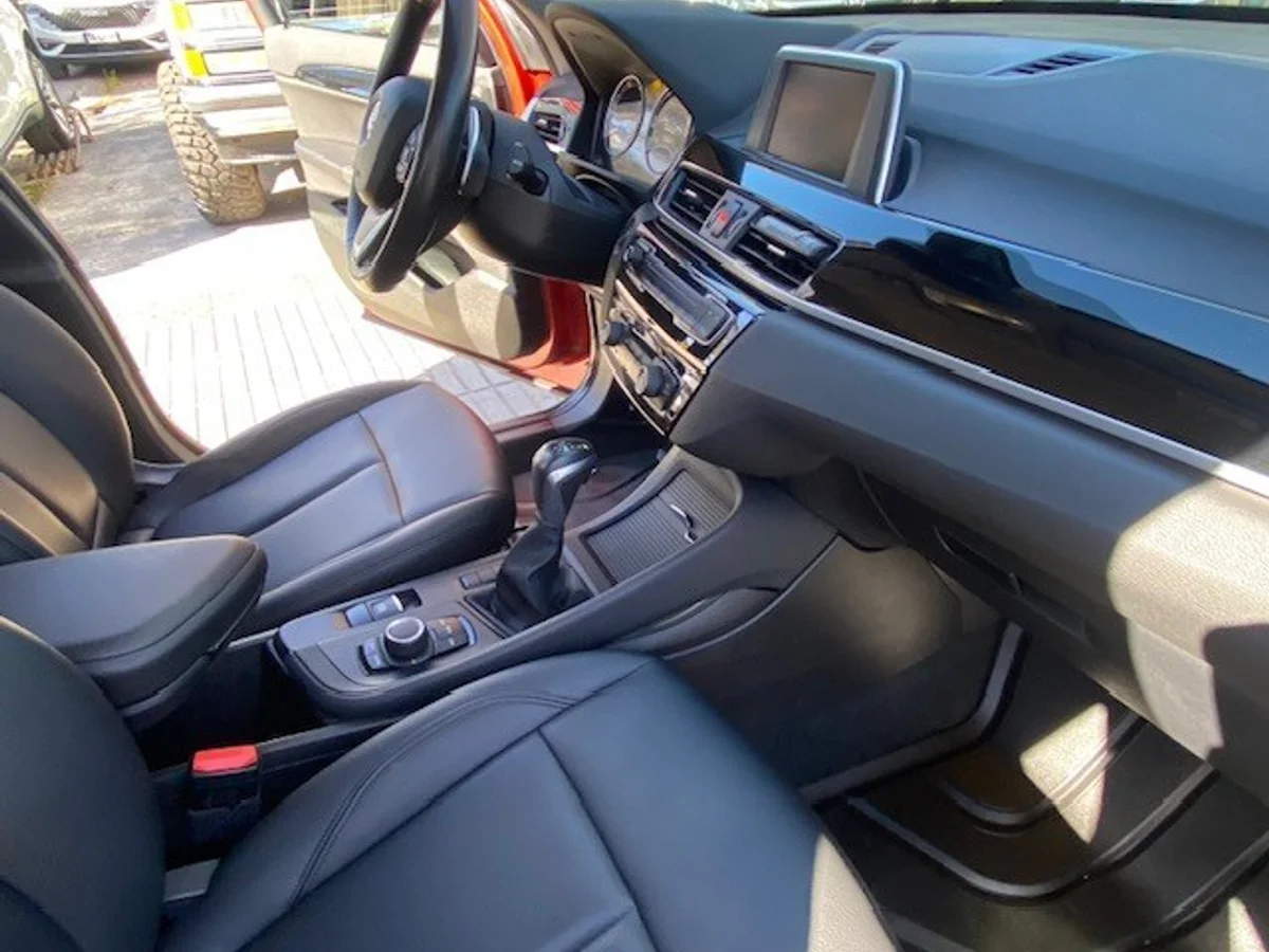 BMW X1 SDrive18D 2.0 AUT 2019 - Miniatura 13