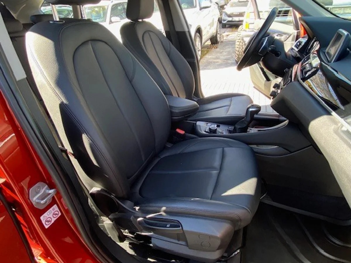 BMW X1 SDrive18D 2.0 AUT 2019 - Miniatura 14