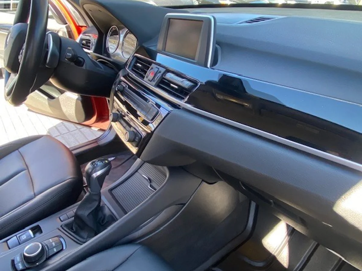 BMW X1 SDrive18D 2.0 AUT 2019 - Miniatura 15
