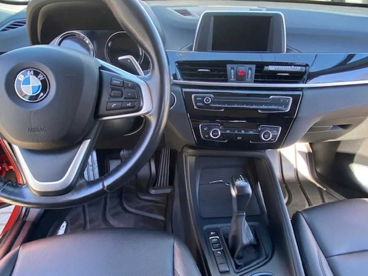 BMW X1 SDrive18D 2.0 AUT 2019 - Miniatura 21