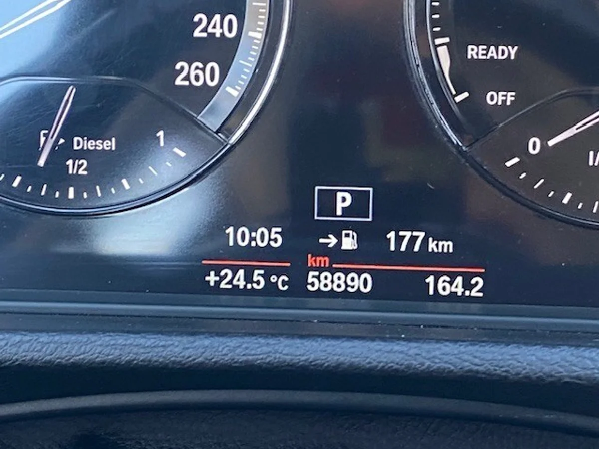 BMW X1 SDrive18D 2.0 AUT 2019 - Miniatura 26