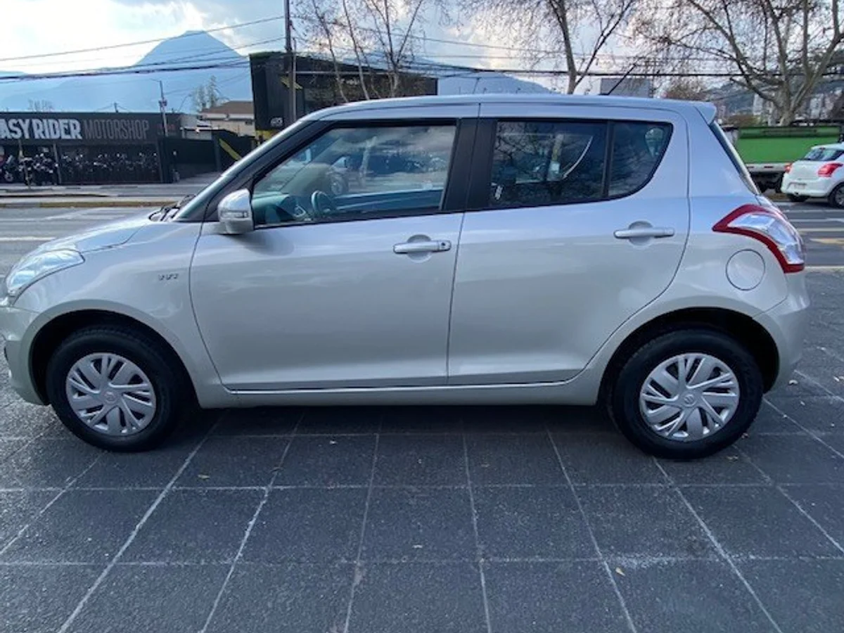 SUZUKI SWIFT GL 1.2 Aire 2018 - Miniatura 8