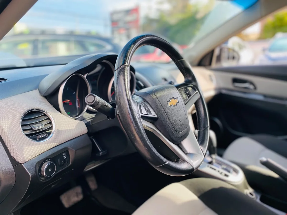 CHEVROLET CRUZE 1.8 LS AUTOMÁTICO HATCHBACK 2014 7