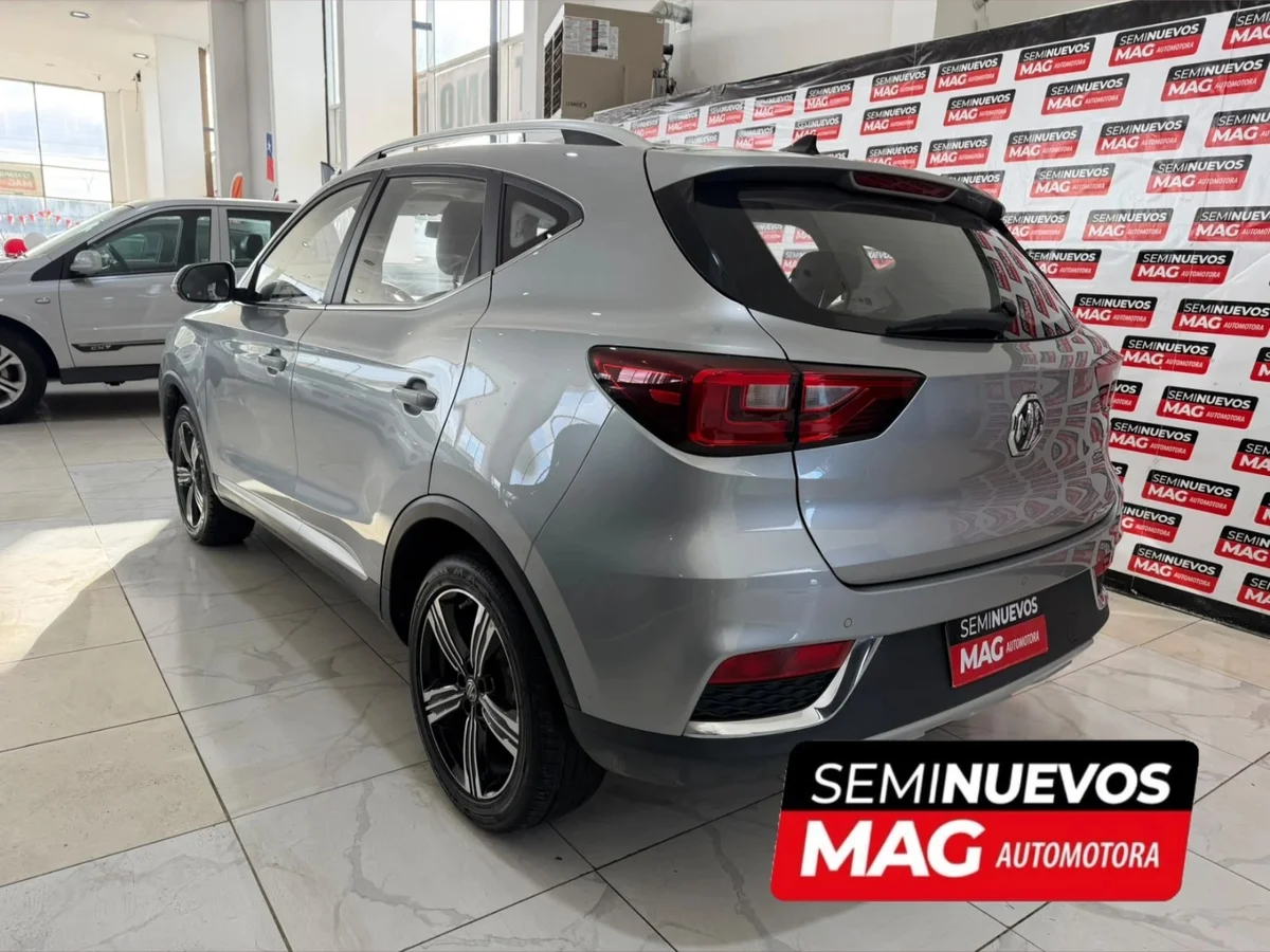 MG Zs 1.5 2025 CON EQUIPO A GAS