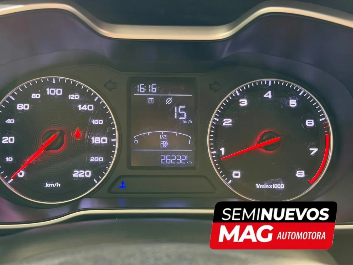 MG Zs 1.5 2025 CON EQUIPO A GAS - Miniatura 7