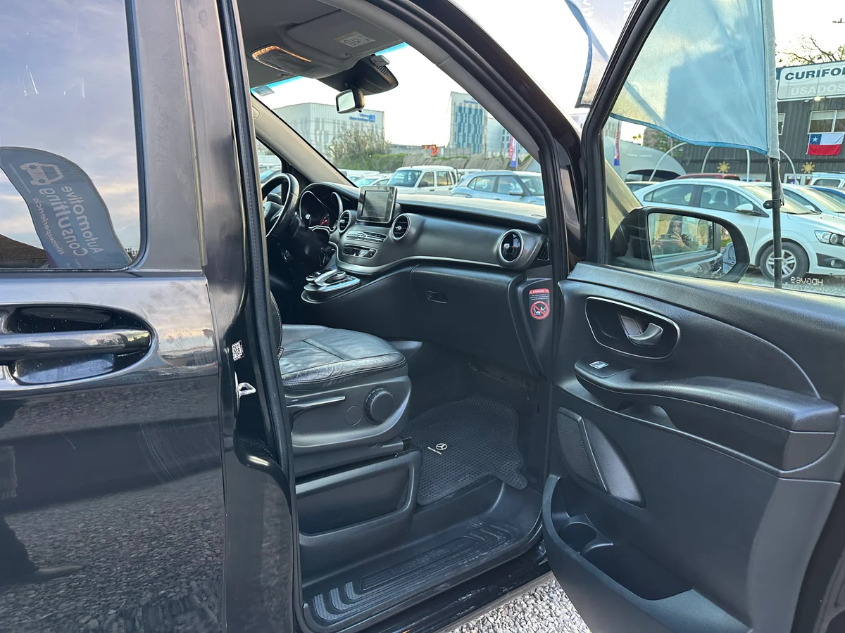 MERCEDES BENZ V 220 2.2 CDI AUT 2015 - Miniatura 22