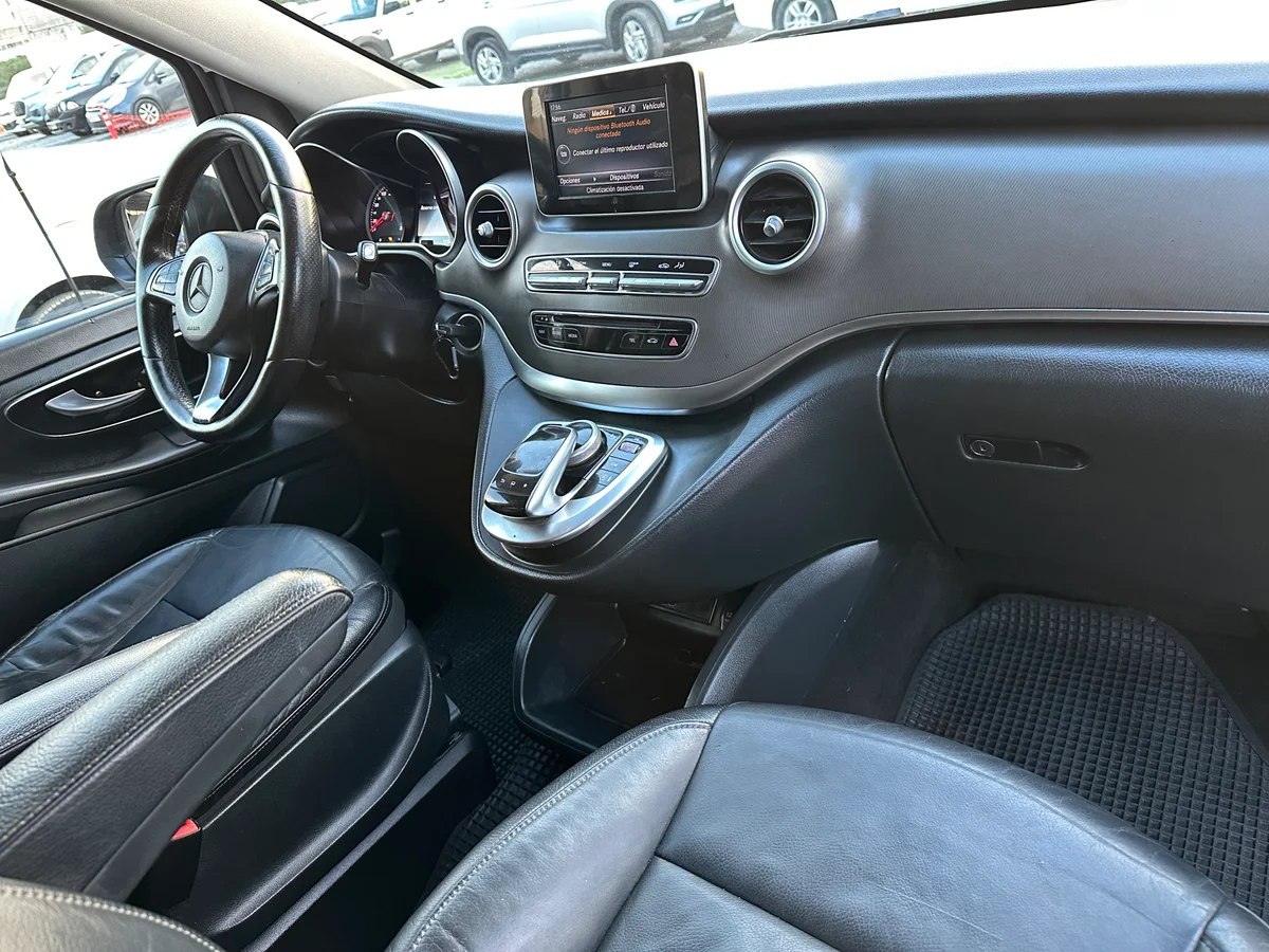 MERCEDES BENZ V 220 2.2 CDI AUT 2015 - Miniatura 24