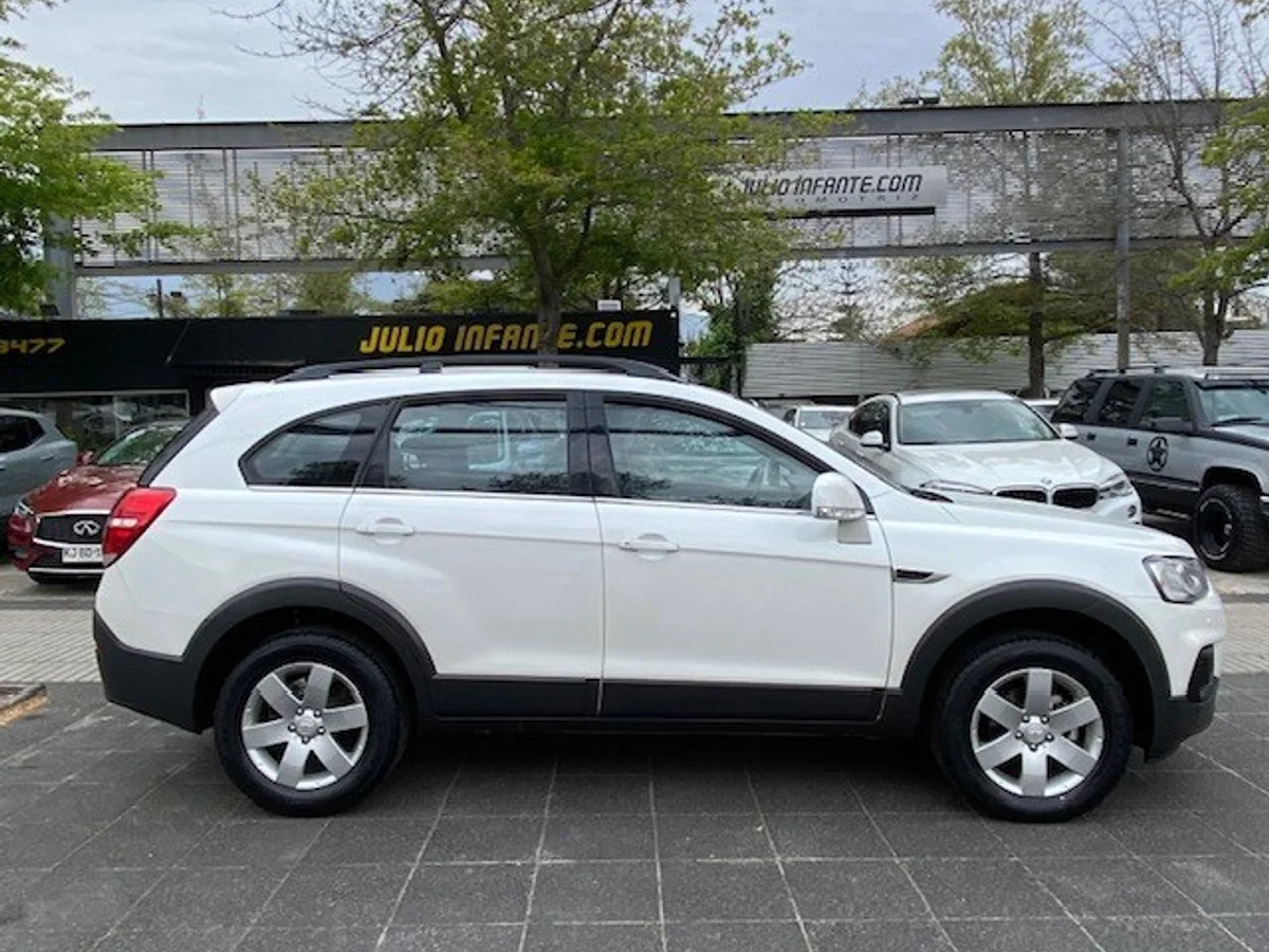 CHEVROLET CAPTIVA LS 2.4 3 Corridas 2016 - Miniatura 3