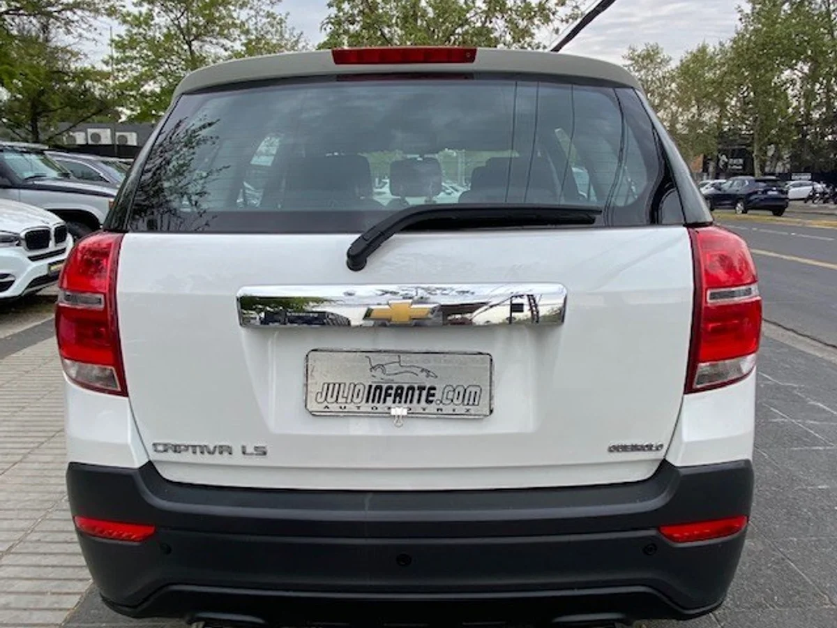 CHEVROLET CAPTIVA LS 2.4 3 Corridas 2016 - Miniatura 8