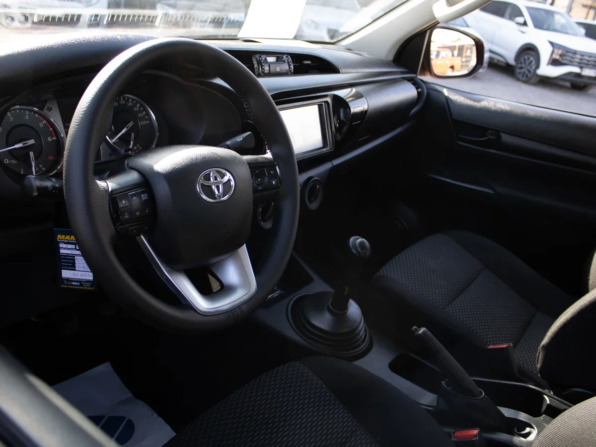 TOYOTA Hilux 4X4