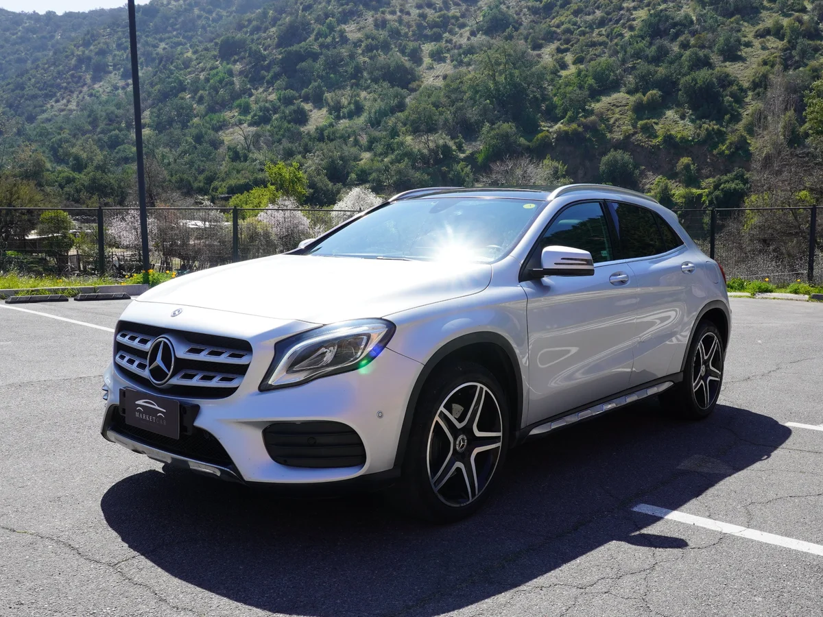 Mercedes Benz GLA 250 4Matic miniatura 1
