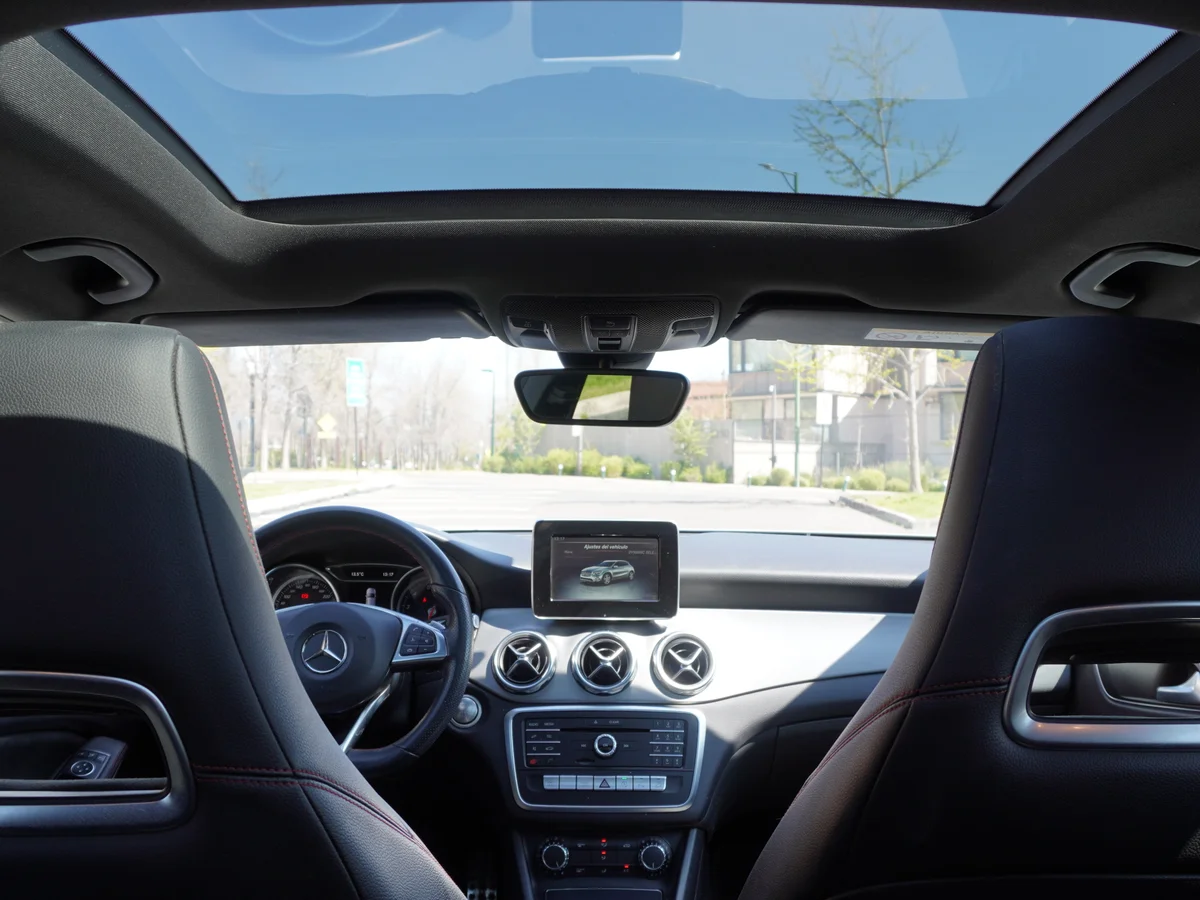 Mercedes Benz GLA 250 4Matic miniatura 19