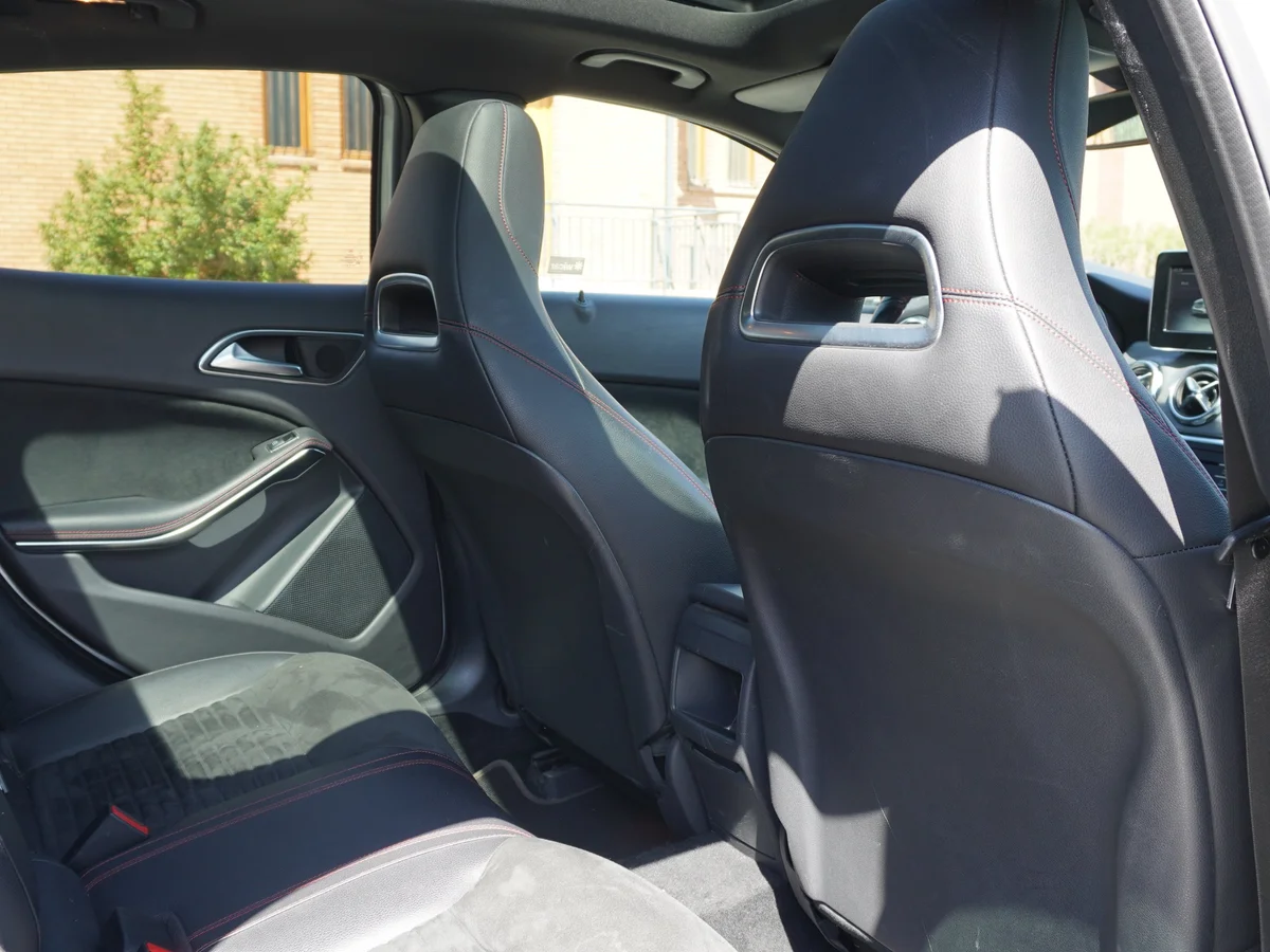 Mercedes Benz GLA 250 4Matic miniatura 22