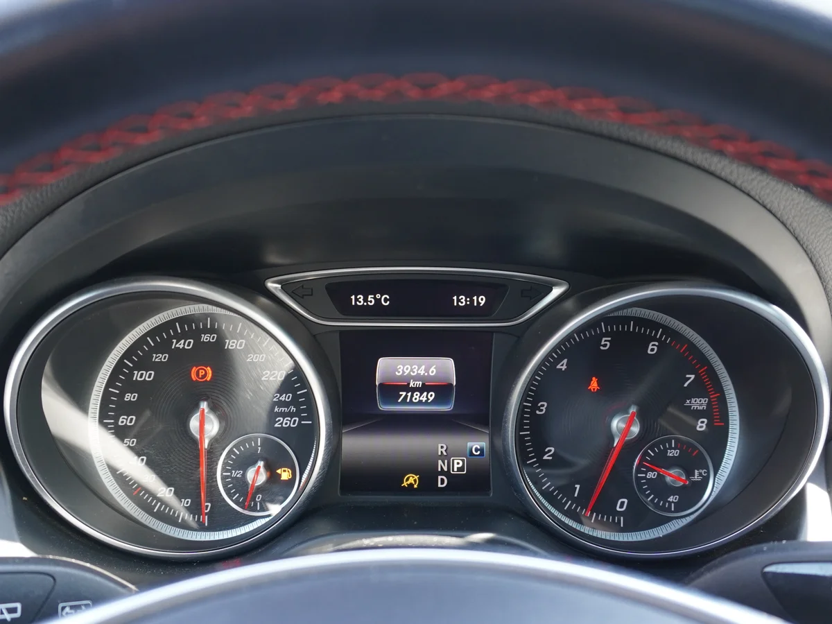 Mercedes Benz GLA 250 4Matic miniatura 27