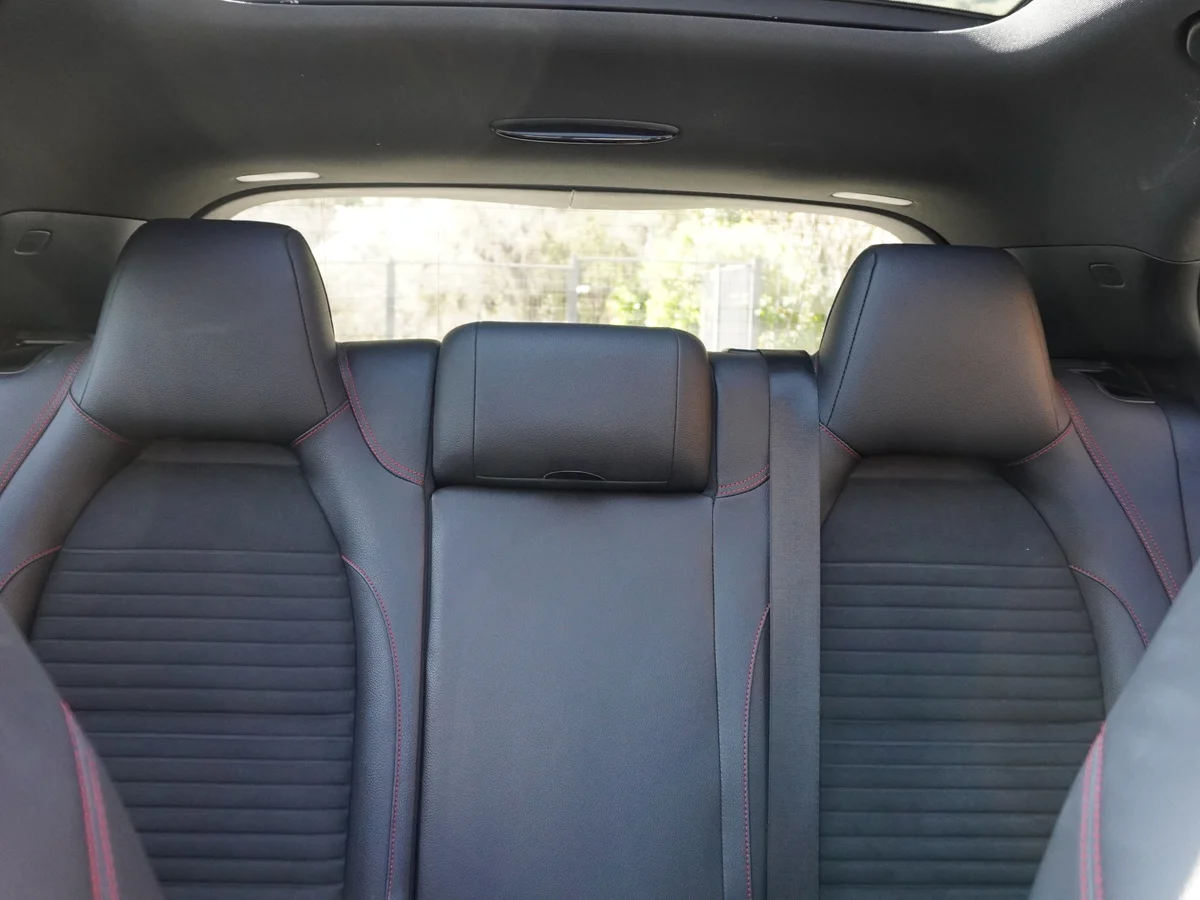 Mercedes Benz GLA 250 4Matic miniatura 33