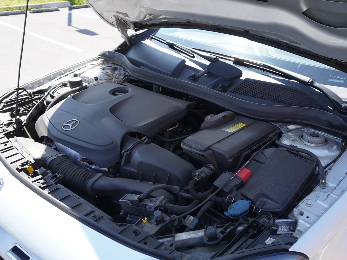 Mercedes Benz GLA 250 4Matic miniatura 35