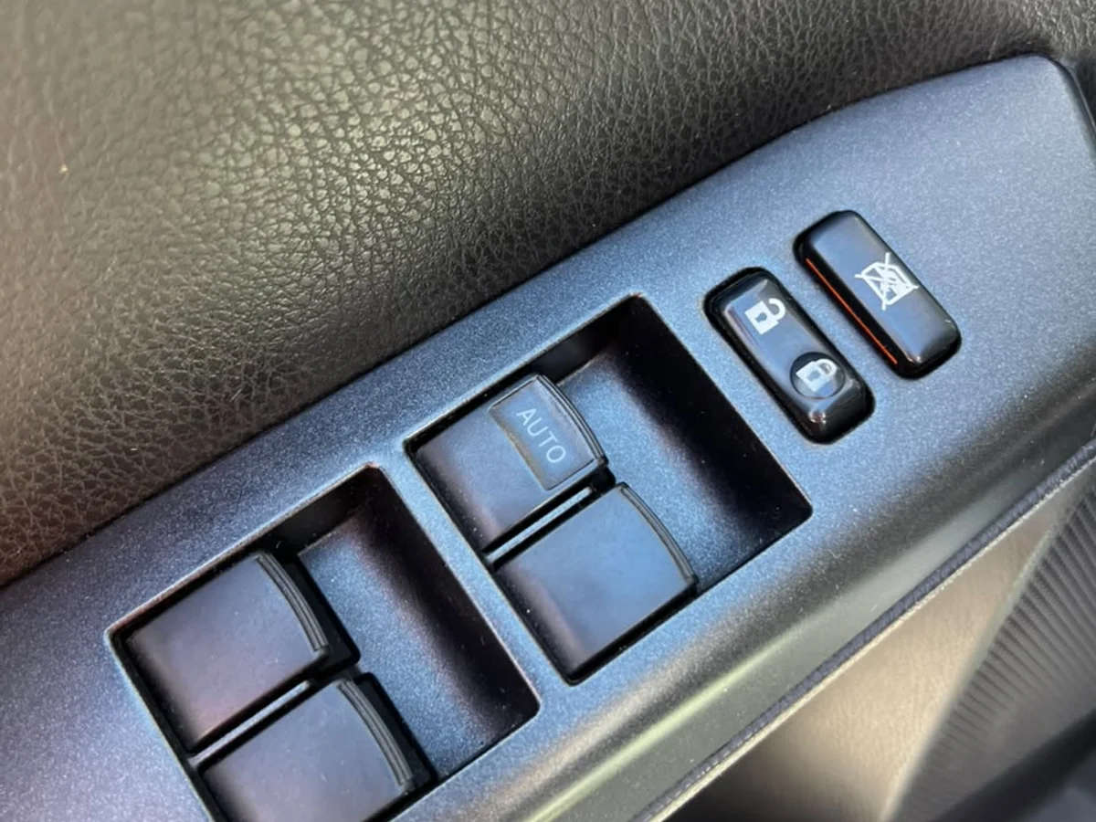 Toyota Rav4 2.0L lujo mt6 4x2 año 2018 pérdida asimilada - Miniatura 15