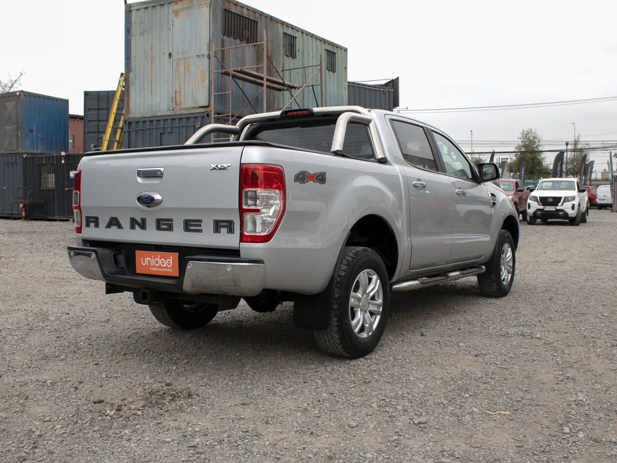 FORD Ranger XLT 4X4 AT