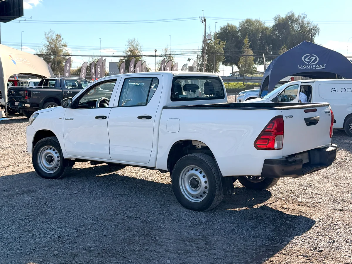 TOYOTA Hilux 4X4