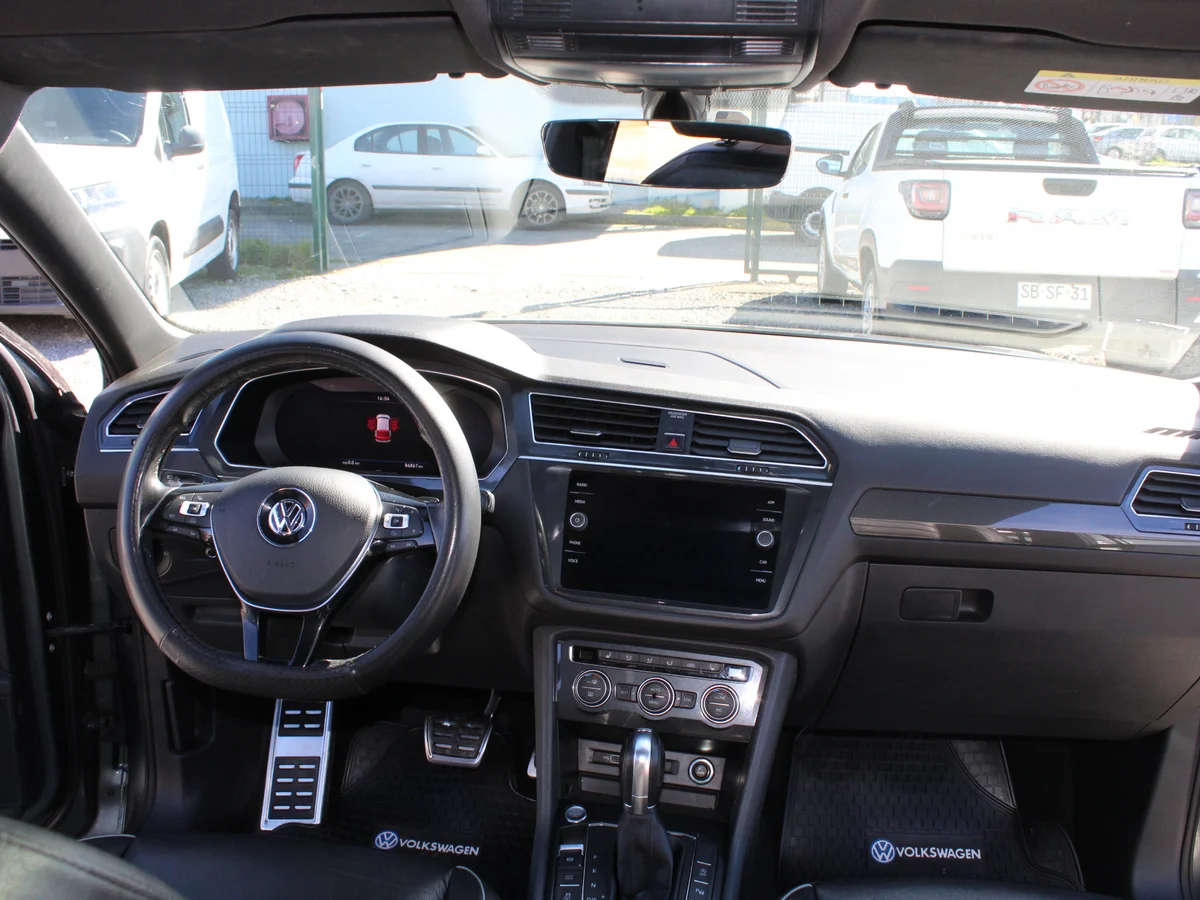 Volkswagen Tiguan 2.0 Tsi 4Motion — foto 8 de 13