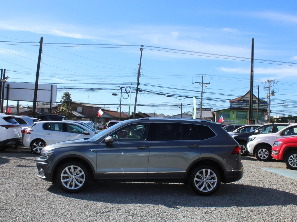 Volkswagen Tiguan 2.0 Tsi 4Motion — foto 13 de 13