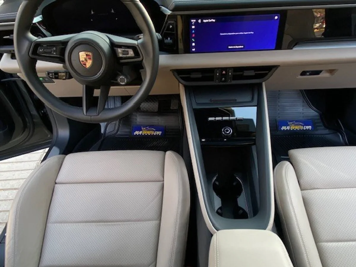 PORSCHE MACAN 4 Electric 4x4 2025 - Miniatura 19