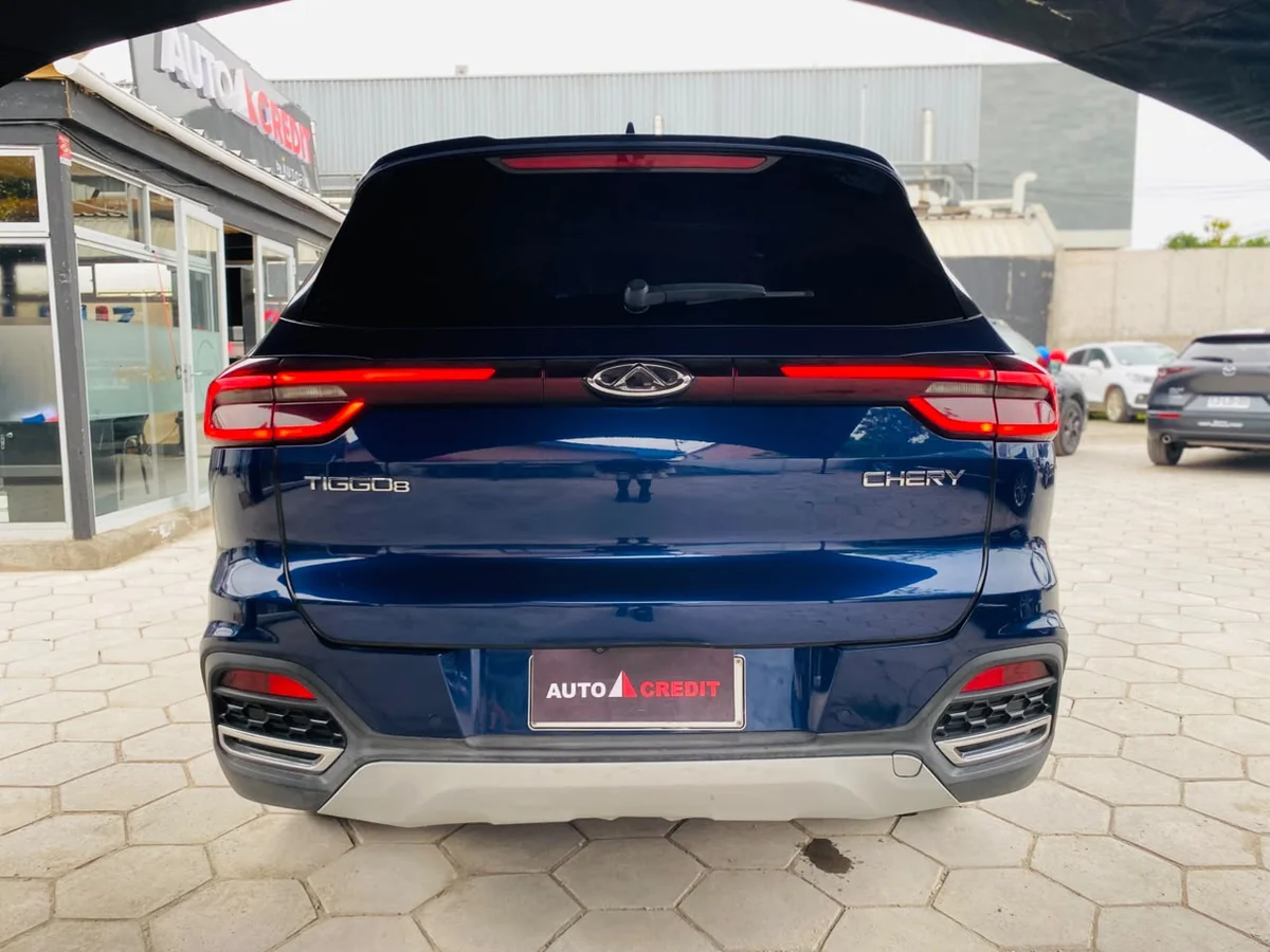 Chery Tiggo 8 — foto 12 de 12