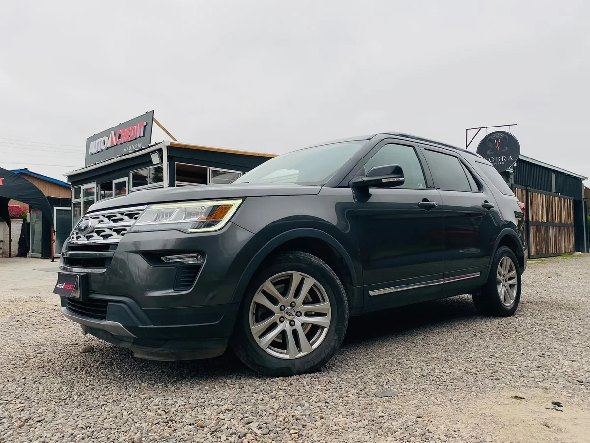 Ford Explorer Xlt