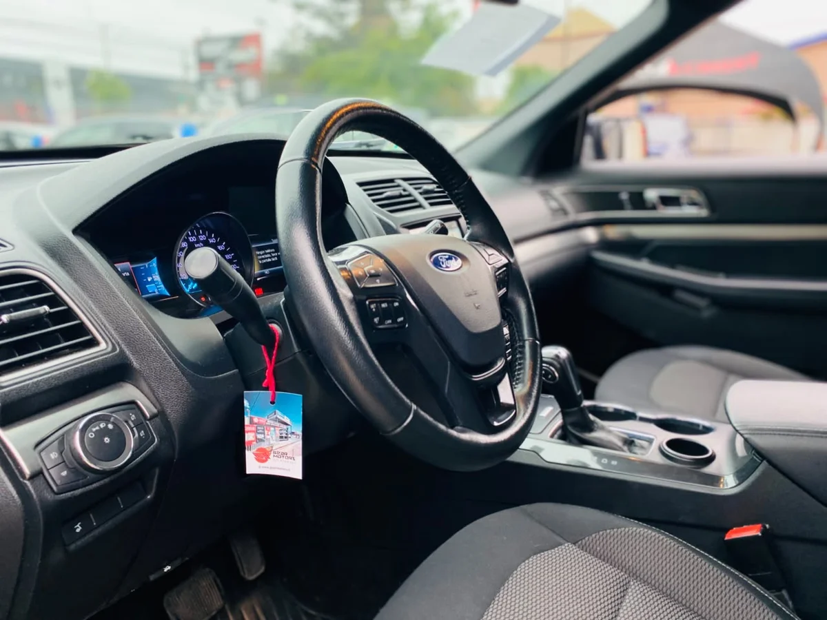Ford Explorer Xlt — foto 10 de 13
