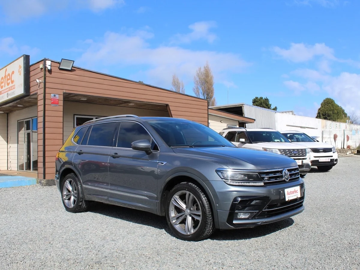 Volkswagen Tiguan R Line — foto 4 de 12