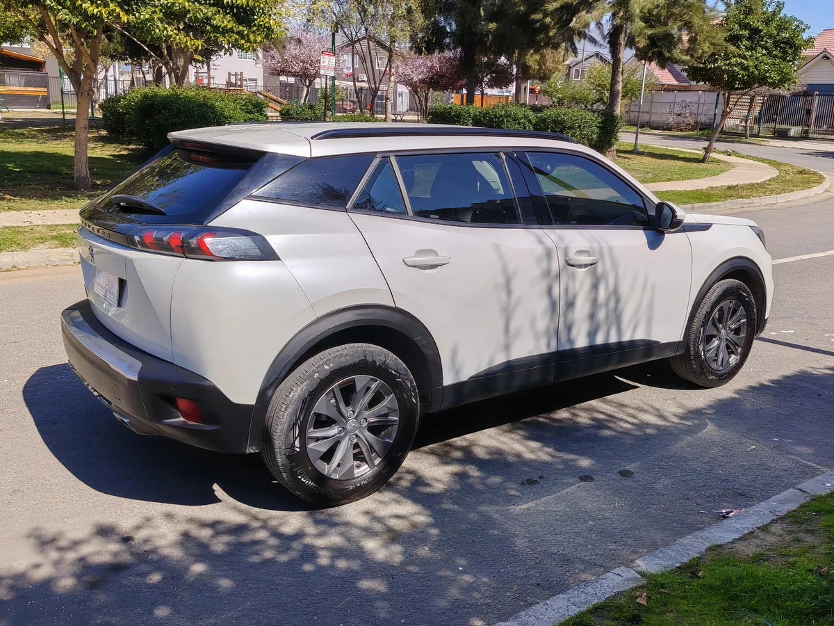 PEUGEOT 2008 PURETECH 130 1.2 2021 - Miniatura 12