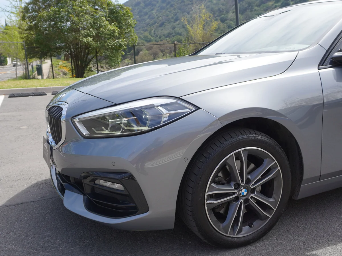 BMW 118 Diesel Sport 2.0 Hatchback Año 2022 miniatura 10