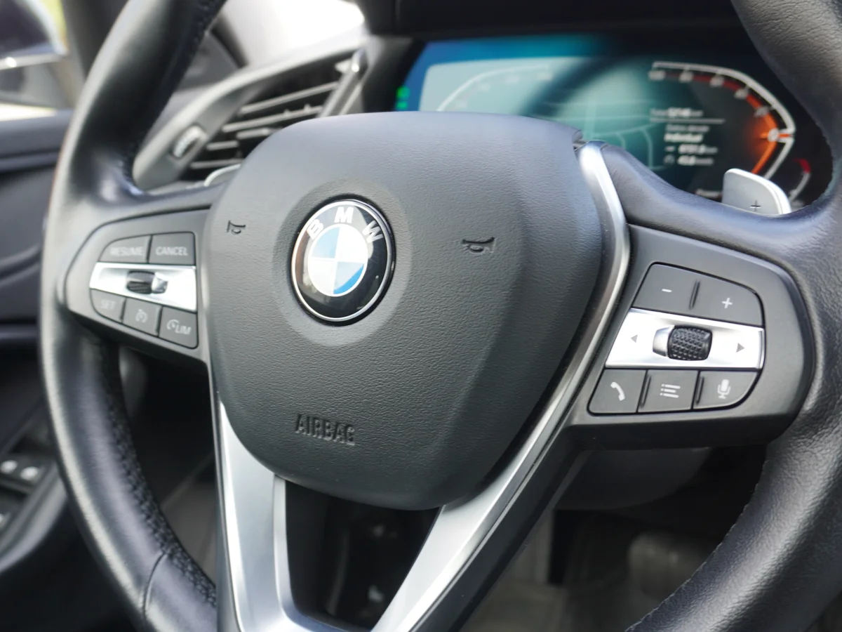BMW 118 Diesel Sport 2.0 Hatchback Año 2022 miniatura 27